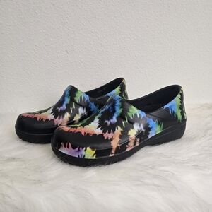 CROCS Neria Tie-Dye Clogs